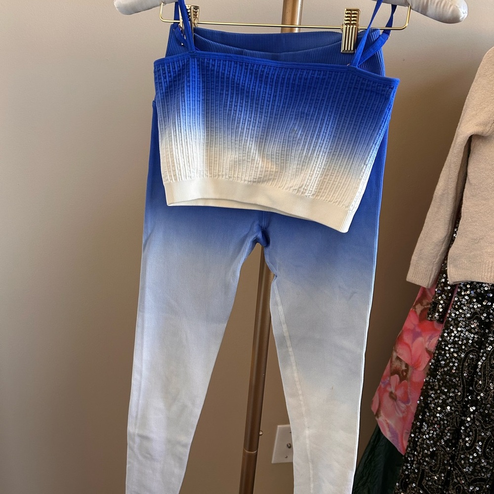 Spiritual Gangster Blue and White Ombré Leggings